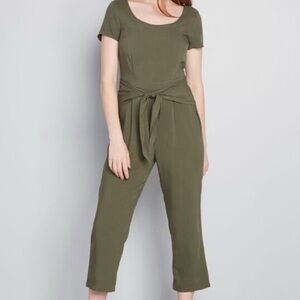 ModCloth Bay Area Believer Olive Green Tie Cropped Jumpsuit Size Medium